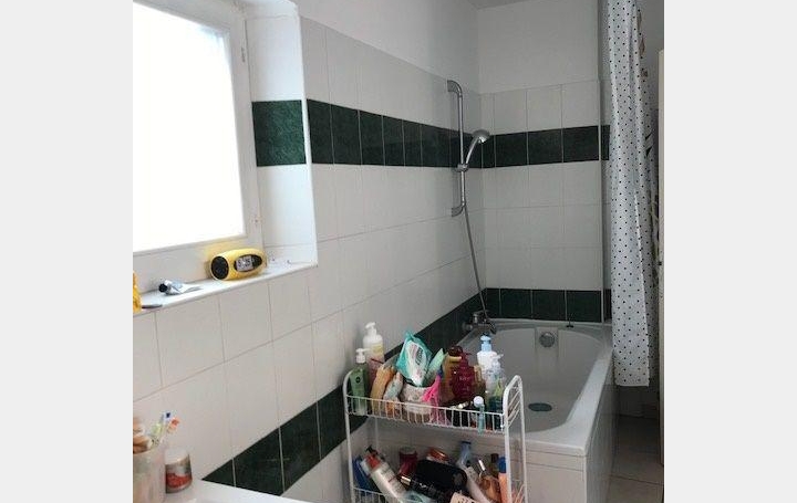 CHERCHE MIDI IMMOBILIER : Maison / Villa | NIMES (30900) | 110 m2 | 990 &euro; 
